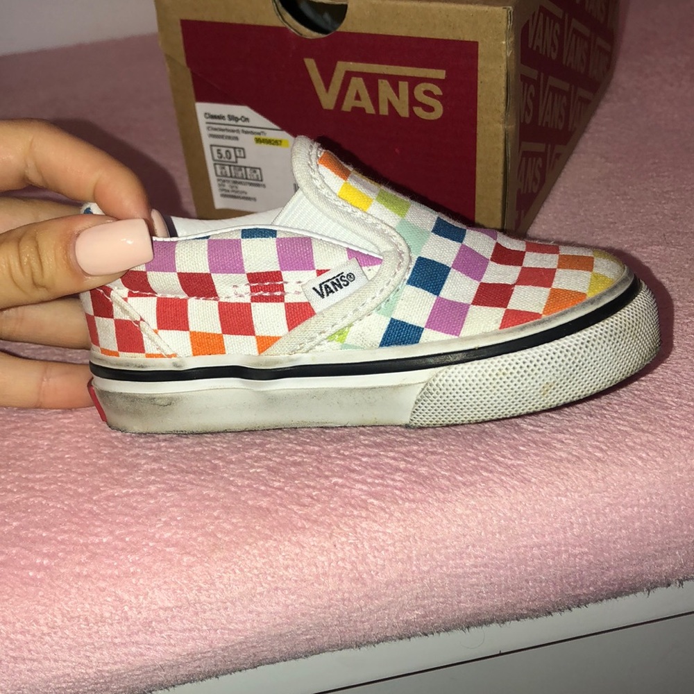 VANS - Picture 3 of 5